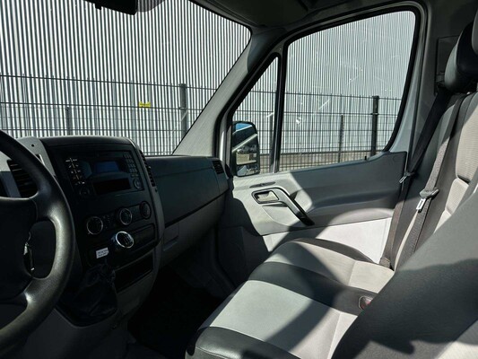 Volkswagen Crafter 35 2.0 TDI (DUBBEL CABIN) 163pk 2016 7-persoons, VFK-49-B Bedrijfswagen