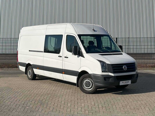 Volkswagen Crafter 35 2.0 TDI (DUBBEL CABIN) 163pk 2016 7-persoons, VFK-49-B Bedrijfswagen