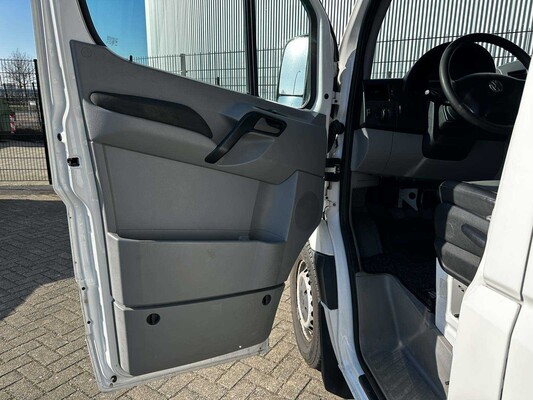 Volkswagen Crafter 35 2.0 TDI (DUBBEL CABIN) 163pk 2016 7-persoons, VFK-49-B Bedrijfswagen