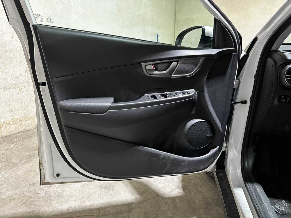 Hyundai Kona EV Fashion 64 kWh 204pk 2020 (Origineel-NL & 1e Eigenaar), K-565-JZ