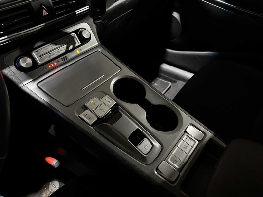 Hyundai Kona EV Fashion 64 kWh 204pk 2020 (Origineel-NL & 1e Eigenaar), K-565-JZ