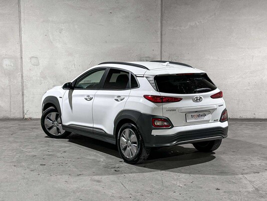 Hyundai Kona EV Fashion 64 kWh 204pk 2020 (Origineel-NL & 1e Eigenaar), K-565-JZ