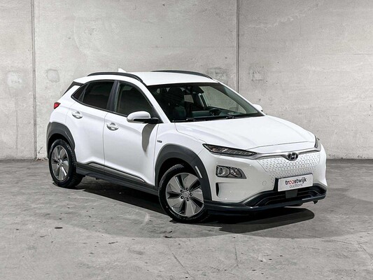 Hyundai Kona EV Fashion 64 kWh 204pk 2020 (Origineel-NL & 1e Eigenaar), K-565-JZ