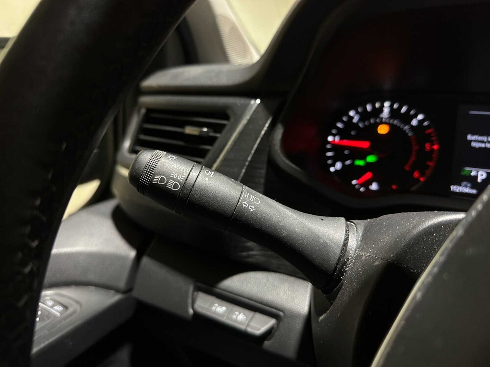 Renault Trafic 2.0 9-Persoons 150pk 2023 Bedrijfswagen