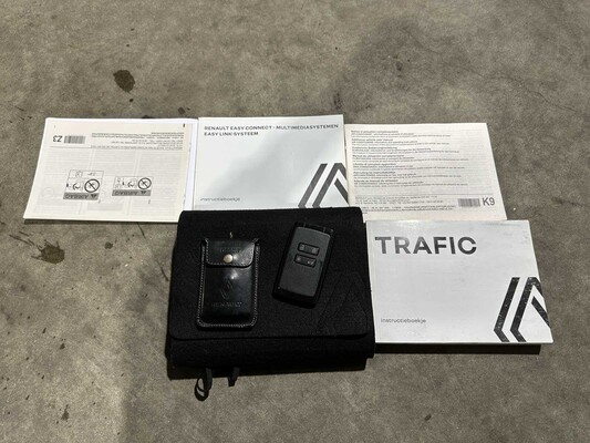 Renault Trafic 2.0 9-Persoons 150pk 2023 Bedrijfswagen