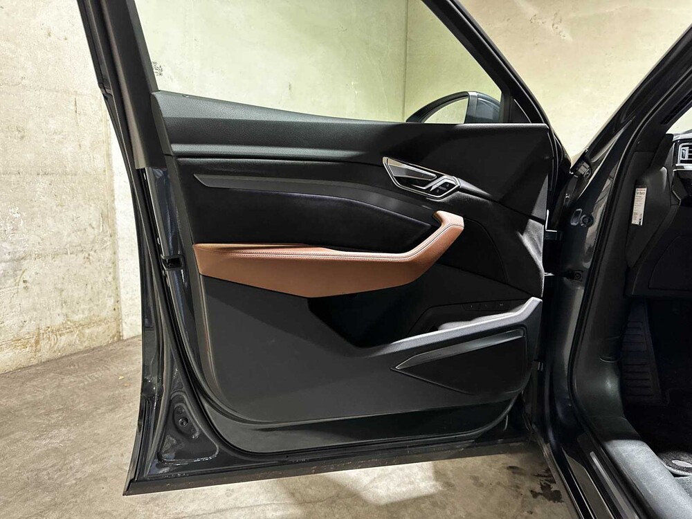 Audi e-tron 55 Quattro Advanced Pro Line Plus 95 kWh 408pk 2019 (Origineel-NL), ZD-508-P