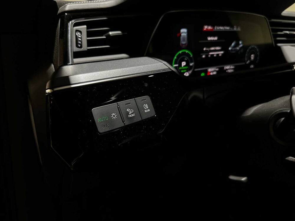 Audi e-tron 55 Quattro Advanced Pro Line Plus 95 kWh 408pk 2019 (Origineel-NL), ZD-508-P