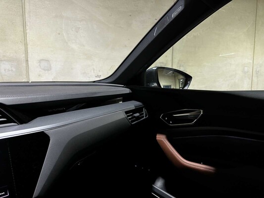 Audi e-tron 55 Quattro Advanced Pro Line Plus 95 kWh 408pk 2019 (Origineel-NL), ZD-508-P