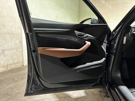 Audi e-tron 55 Quattro Advanced Pro Line Plus 95 kWh 408pk 2019 (Origineel-NL), ZD-508-P