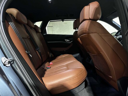 Audi e-tron 55 Quattro Advanced Pro Line Plus 95 kWh 408pk 2019 (Origineel-NL), ZD-508-P