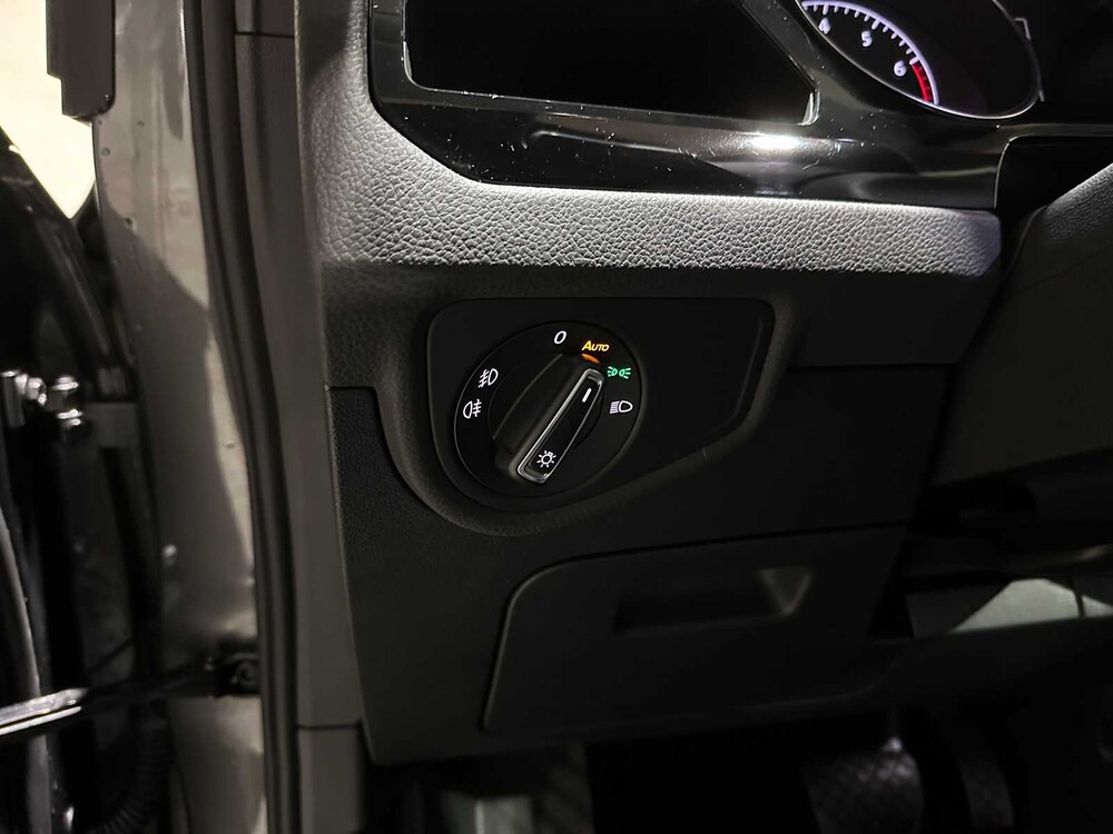 Volkswagen Touran 1.4 TSI Highline 7p 150hp 2016, JJ-339-N