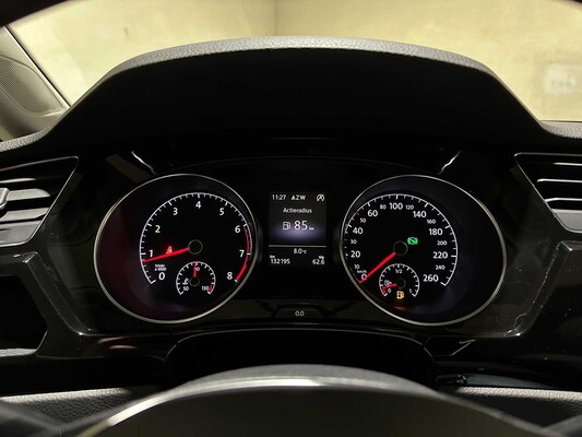 Volkswagen Touran 1.4 TSI Highline 7p 150 PS 2016, JJ-339-N