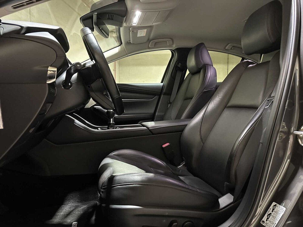 Mazda 3 2.0 e-SkyActiv-X M Hybrid 186 Luxury 186pk 2022 (Origineel-NL & 1 Eigenaar), R-001-LJ