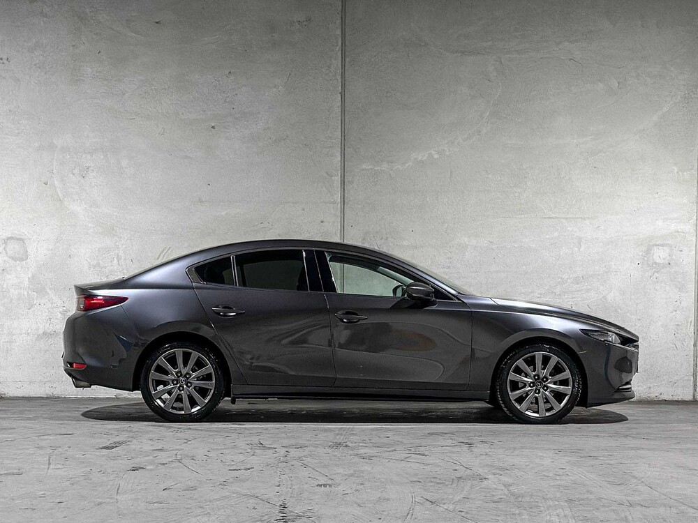 Mazda 3 2.0 e-SkyActiv-X M Hybrid 186 Luxury 186pk 2022 (Origineel-NL & 1 Eigenaar), R-001-LJ