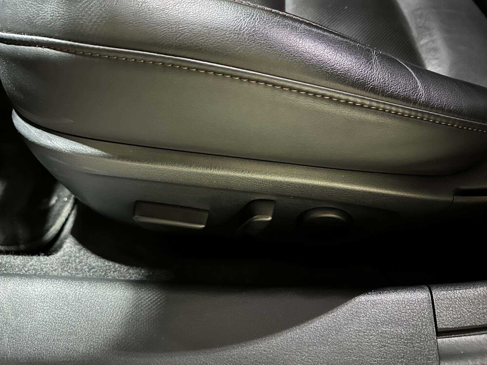 Mazda 3 2.0 e-SkyActiv-X M Hybrid 186 Luxury 186 PS 2022 (Original-NL & 1 Besitzer), R-001-LJ