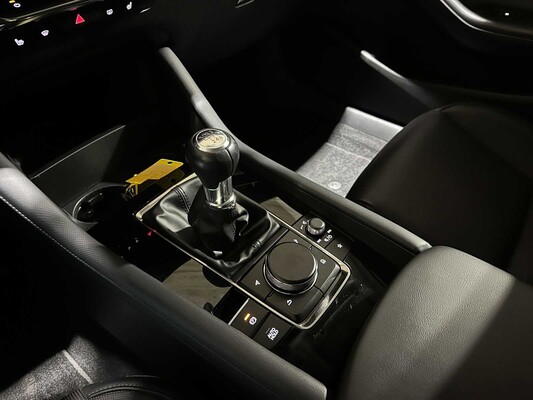 Mazda 3 2.0 e-SkyActiv-X M Hybrid 186 Luxury 186pk 2022 (Origineel-NL & 1 Eigenaar), R-001-LJ