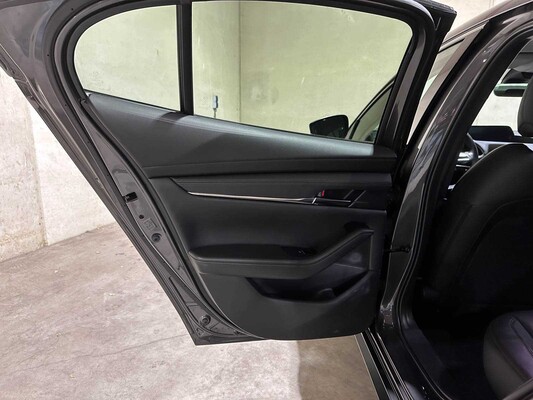 Mazda 3 2.0 e-SkyActiv-X M Hybrid 186 Luxury 186pk 2022 (Origineel-NL & 1 Eigenaar), R-001-LJ