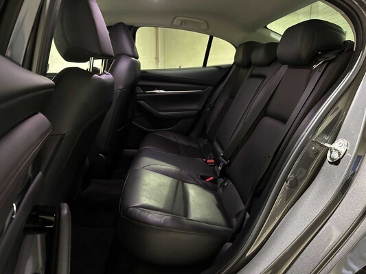 Mazda 3 2.0 e-SkyActiv-X M Hybrid 186 Luxury 186pk 2022 (Origineel-NL & 1 Eigenaar), R-001-LJ
