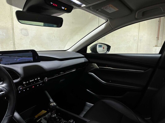 Mazda 3 2.0 e-SkyActiv-X M Hybrid 186 Luxury 186pk 2022 (Origineel-NL & 1 Eigenaar), R-001-LJ