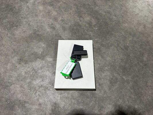 Polestar 2 Long Range Dual Motor Launch Edition 78kWh 408pk 2020 (Origineel-NL + 1e Eigenaar) J-075-LS