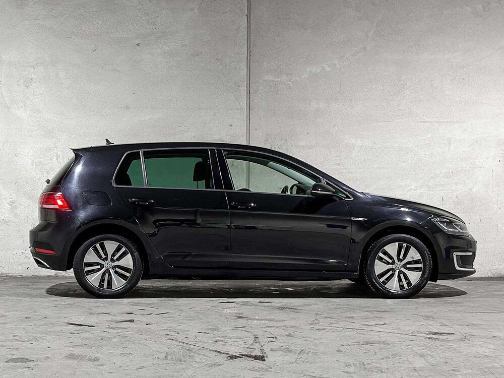 Volkswagen e-Golf 136pk 2018 (Origineel-NL), SF-488-D