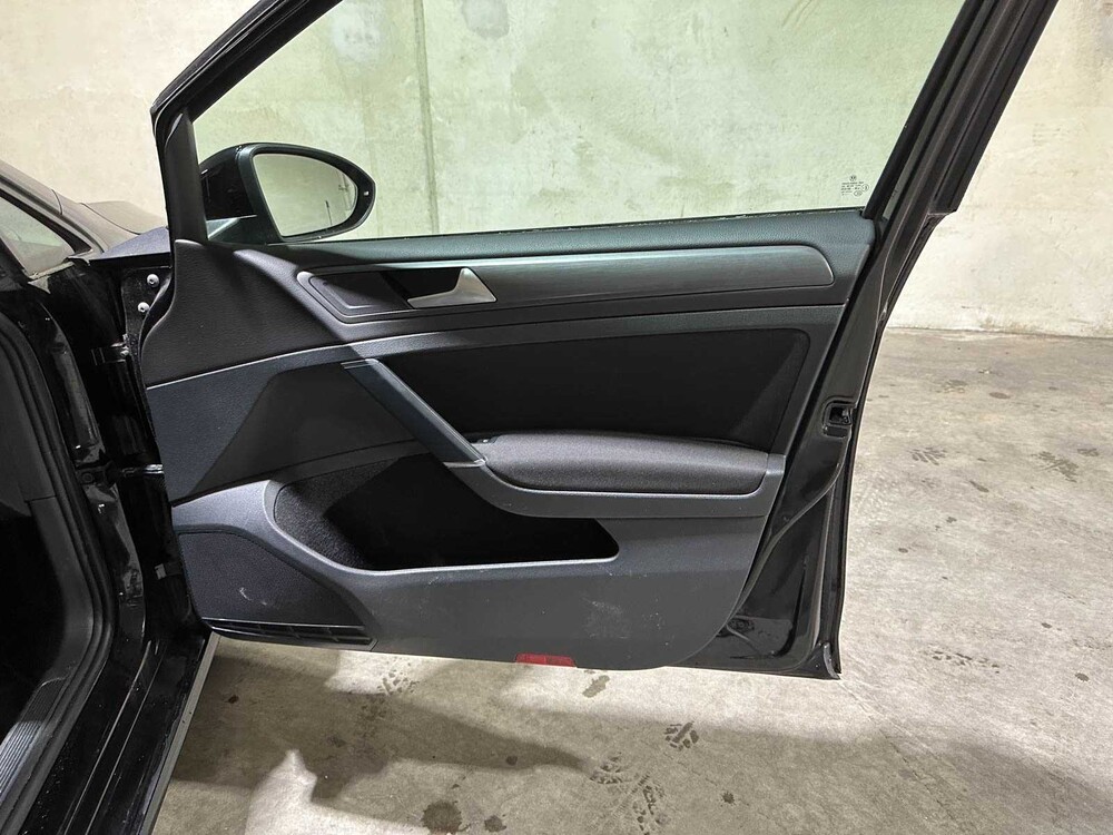 Volkswagen e-Golf 136pk 2018 (Origineel-NL), SF-488-D