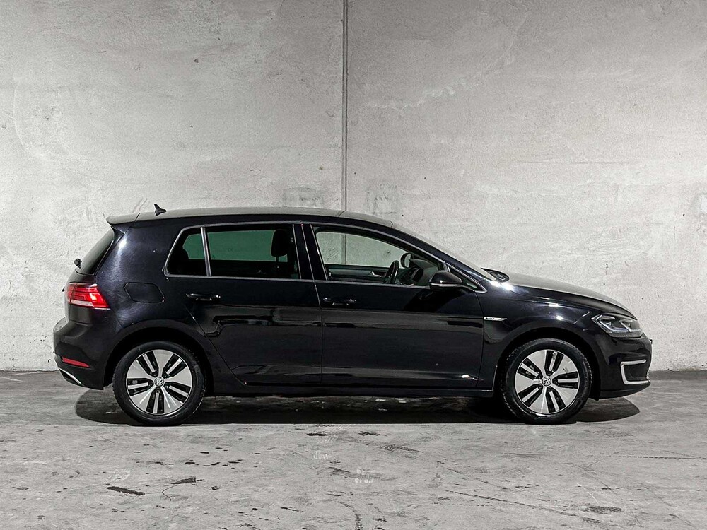Volkswagen e-Golf 136pk 2018 (Origineel-NL), SF-488-D