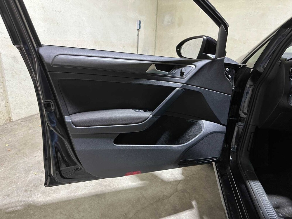 Volkswagen e-Golf 136pk 2018 (Origineel-NL), SF-488-D