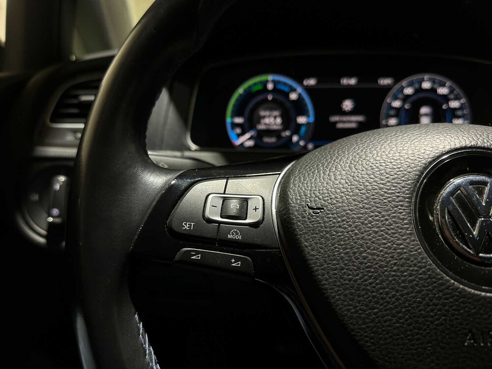Volkswagen e-Golf 136pk 2018 (Origineel-NL), SF-488-D