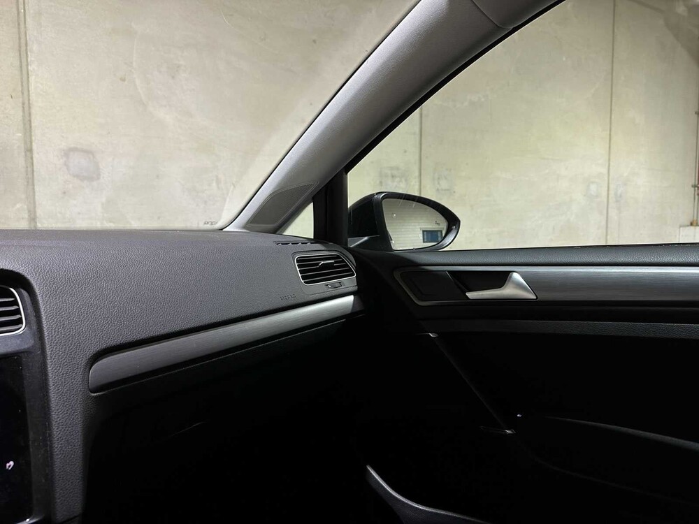 Volkswagen e-Golf 136pk 2018 (Origineel-NL), SF-488-D