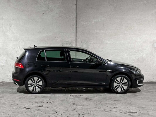 Volkswagen e-Golf 136pk 2018 (Origineel-NL), SF-488-D