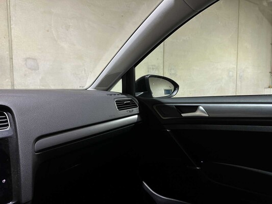 Volkswagen e-Golf 136pk 2018 (Origineel-NL), SF-488-D