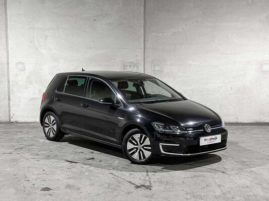 Volkswagen e-Golf 136 PS 2018 (Original-NL), SF-488-D