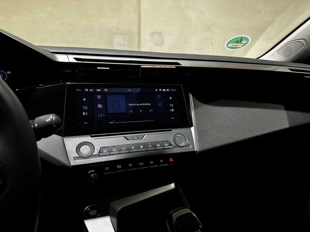 Peugeot 308 1.2 PureTech Active Pack Business 131pk 2023 (Origineel-NL + 1e Eigenaar), S-888-VR