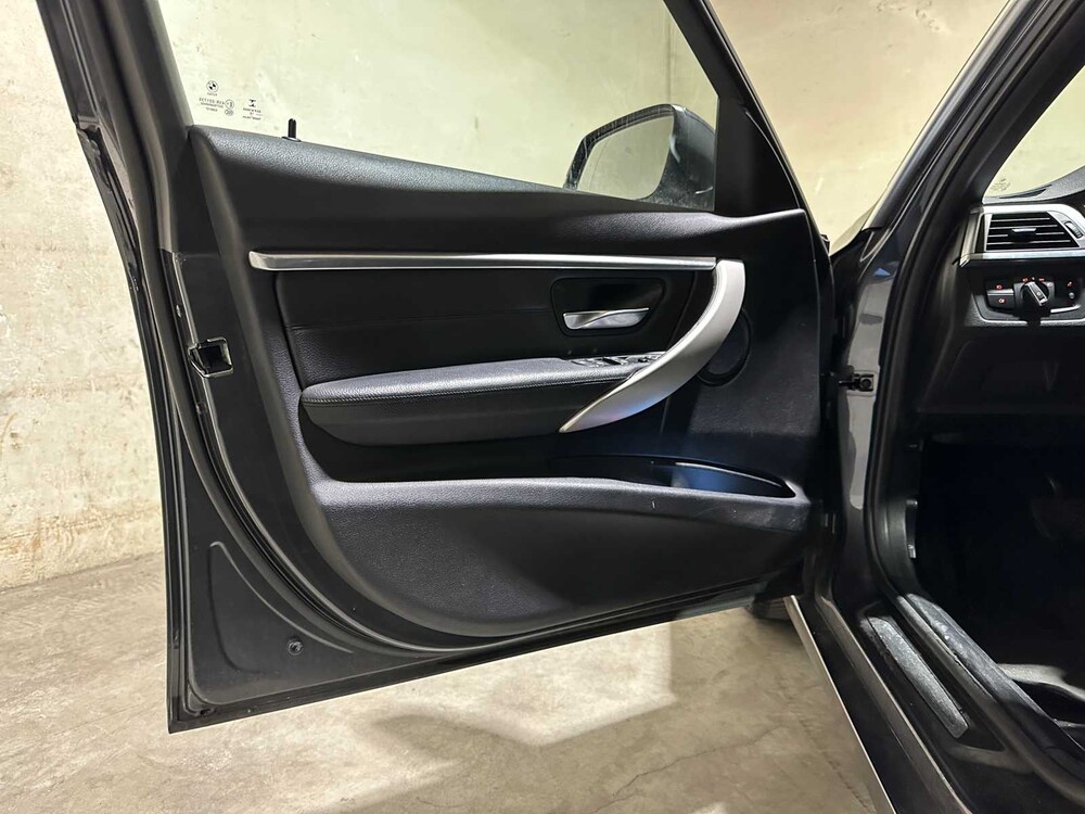 BMW 320d EDE Luxury 163pk 2015 (Origineel-NL) 3-serie Touring F31, HG-460-P