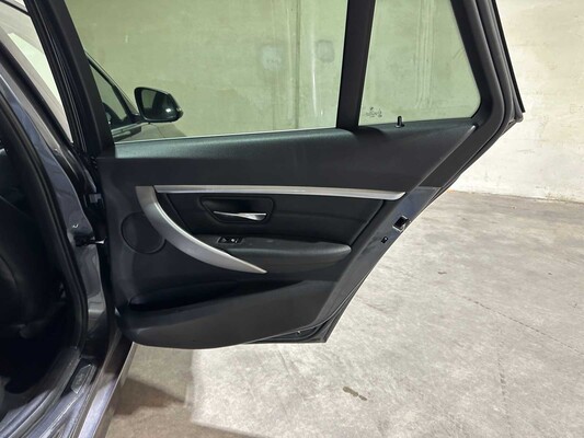 BMW 320d EDE Luxury 163pk 2015 (Origineel-NL) 3-serie Touring F31, HG-460-P