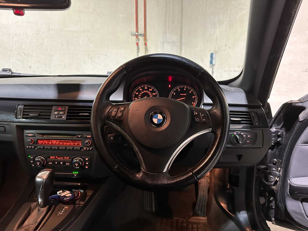 BMW 320i Cabriolet 170pk 2009 3-Serie E93, XK-462-D