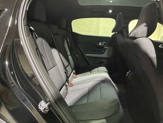 Polestar 2 Long Range Dual Motor Launch Edition 78kWh 408pk 2020 (Origineel-NL + 1e Eigenaar) J-075-LS