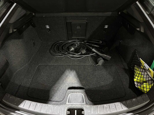 Polestar 2 Long Range Dual Motor Launch Edition 78kWh 408pk 2020 (Origineel-NL + 1e Eigenaar) J-075-LS