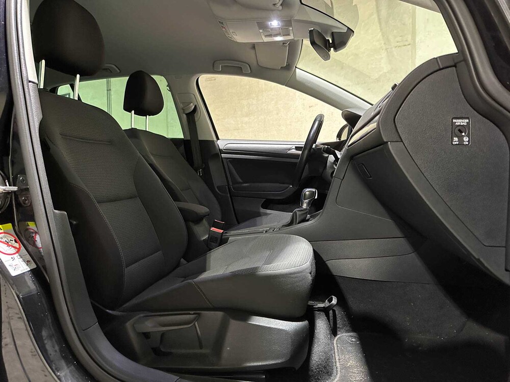 Volkswagen e-Golf 136pk 2018 (Origineel-NL), SF-488-D