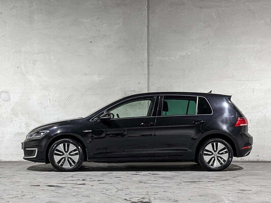 Volkswagen e-Golf 136pk 2018 (Origineel-NL), SF-488-D