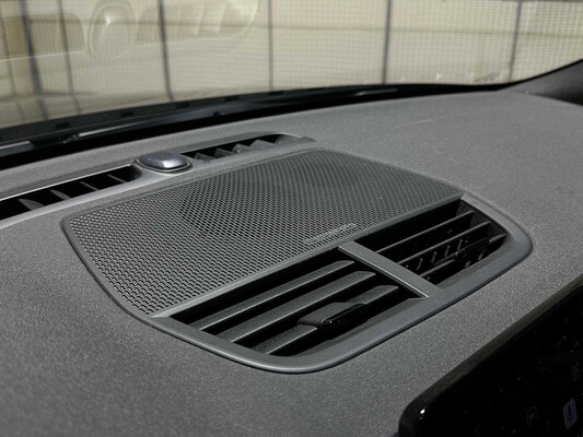 Polestar 2 Long Range Dual Motor Launch Edition 78kWh 408pk 2020 (Origineel-NL + 1e Eigenaar) 78kWh, J-098-VK