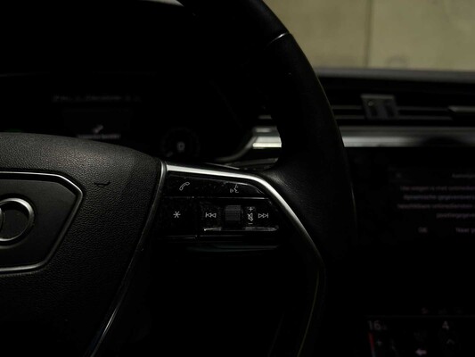Audi e-tron 50 Quattro Launch Edition Plus 71 kWh 313pk 2020 (Origineel-NL + 1e Eigenaar), H-770-SH