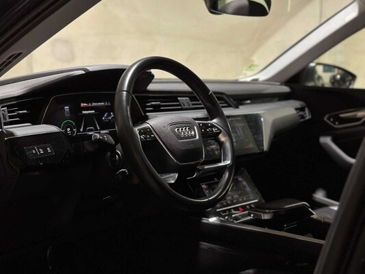 Audi e-tron 50 Quattro Launch Edition Plus 71 kWh 313pk 2020 (Origineel-NL + 1e Eigenaar), H-770-SH