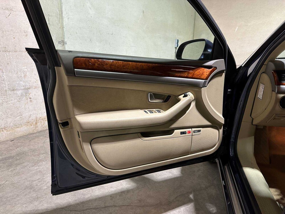 Audi A8 4.2 quattro Pro Line 350pk 2007, 25-XH-VZ