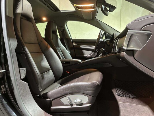 Porsche Panamera 3.6 V6 4WD 300pk 2012, G-397-TZ