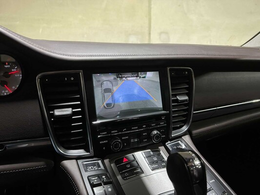 Porsche Panamera 3.6 V6 4WD 300pk 2012, G-397-TZ