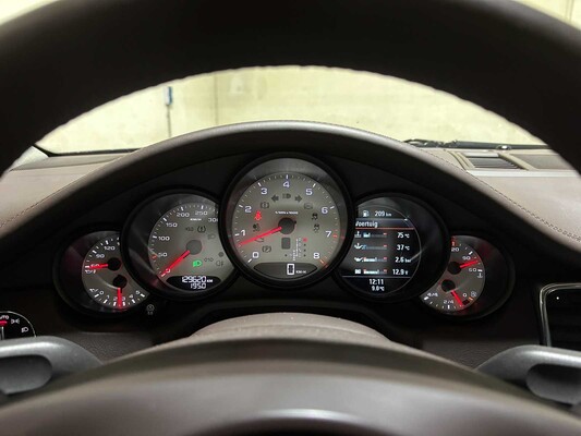 Porsche Panamera 3.6 V6 4WD 300pk 2012, G-397-TZ