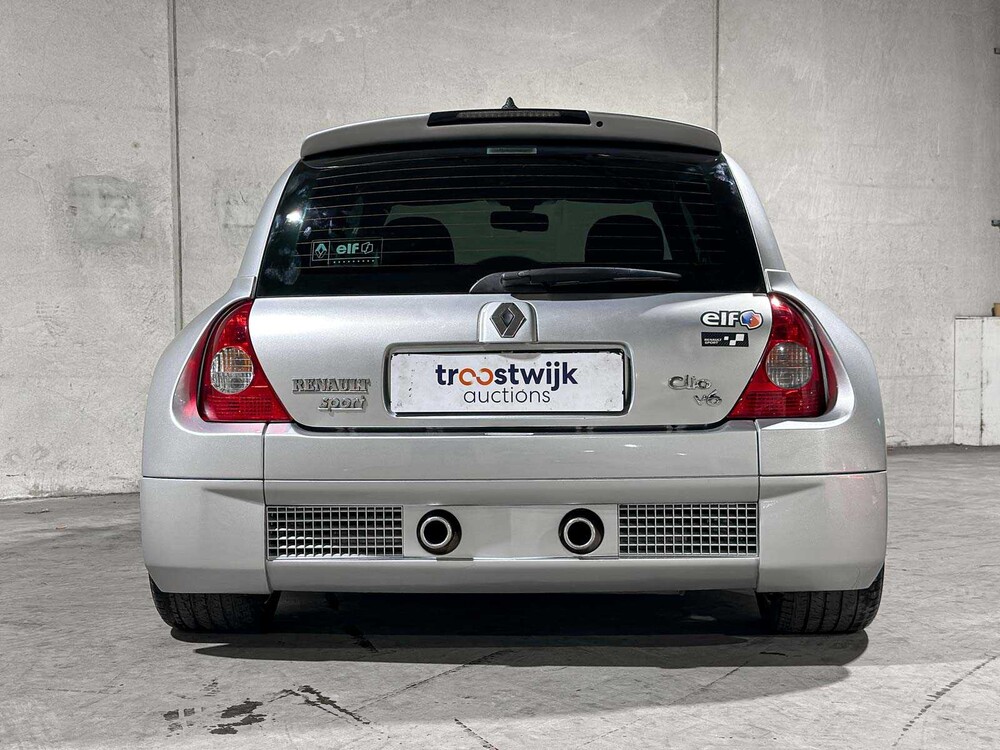 Renault Clio V6 3.0 Sport RS Phase 2 (NR 149) 255pk 2004 Youngtimer