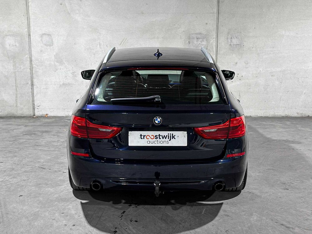 BMW 520i Touring High Executive Sport-Line 5-serie 184pk 2019, XG-208-V